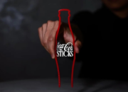 Coca-Cola-ს საკულტო ბოთლი საჭმელ ჩხირებად იქცა