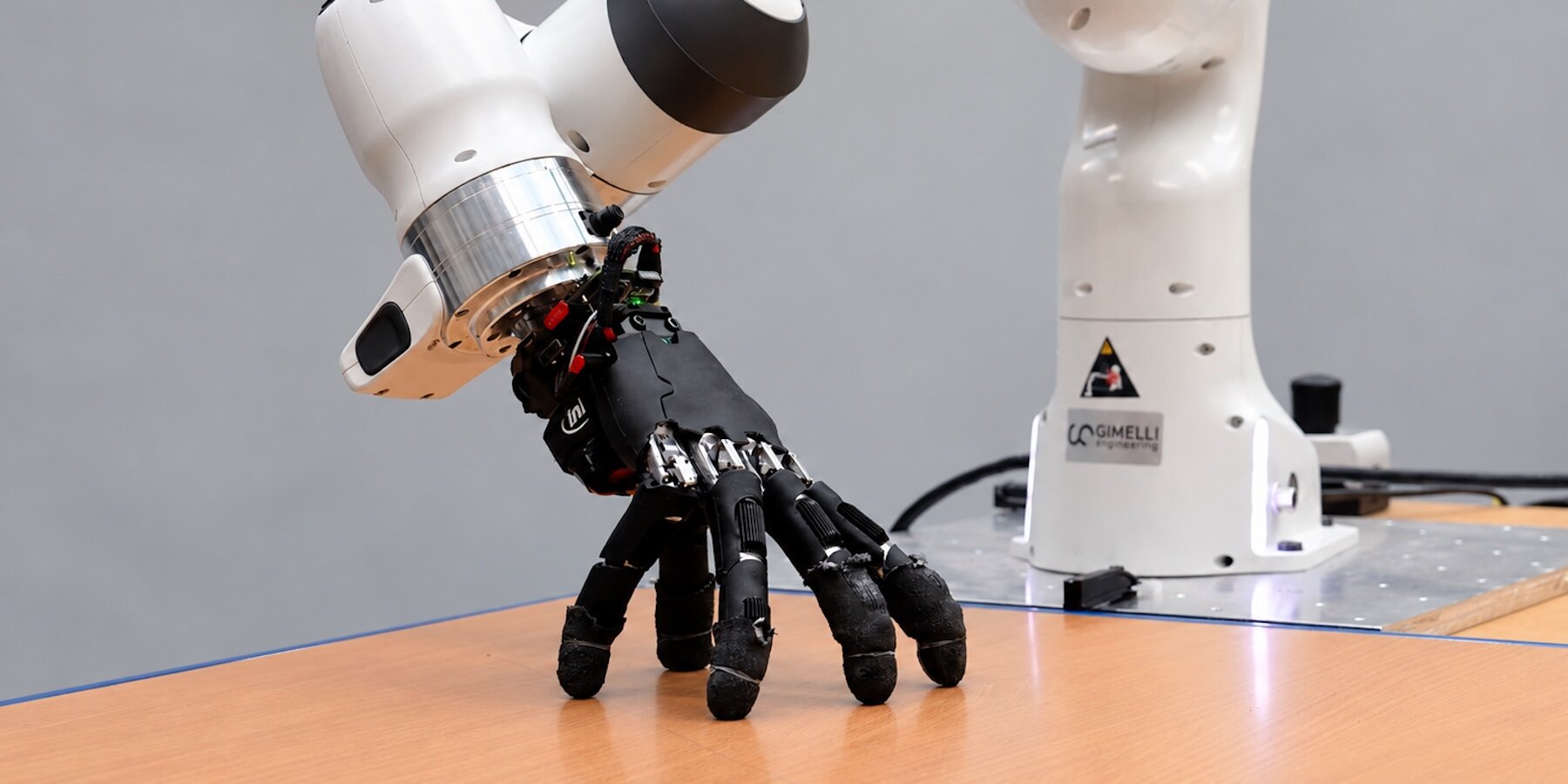 ETH Zurich walking robotic hand