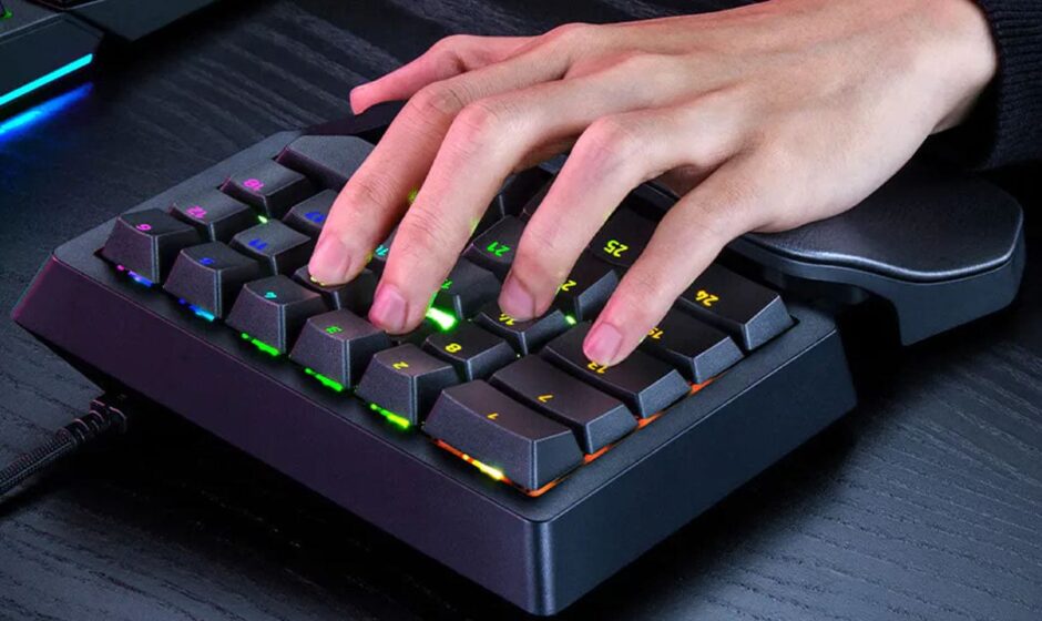 $199.99-იანი Razer Tartarus V2 Pro ერთ ხელში 31 კონტროლს აერთიანებს