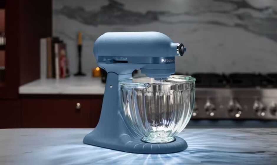 $700-იანი KitchenAid სამზარეულოს აქცენტს ანათებს