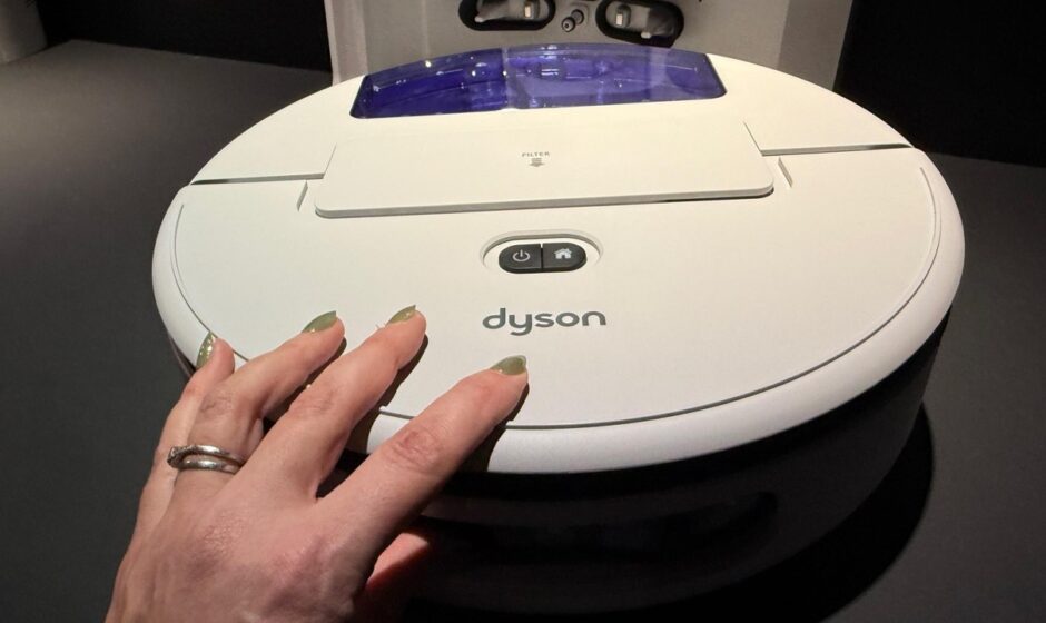 1 199 დოლარი და UV სინათლე: Dyson იატაკის ახალ რობოტებს უშვებს