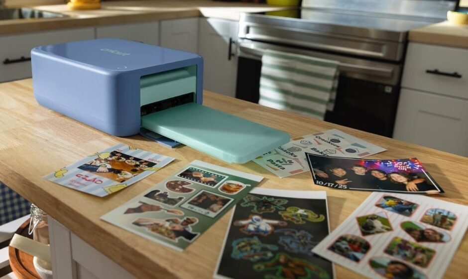 Cricut-მა StickerPix გამოუშვა: შენი ფოტო რამდენიმე წუთში სტიკერად იქცევა