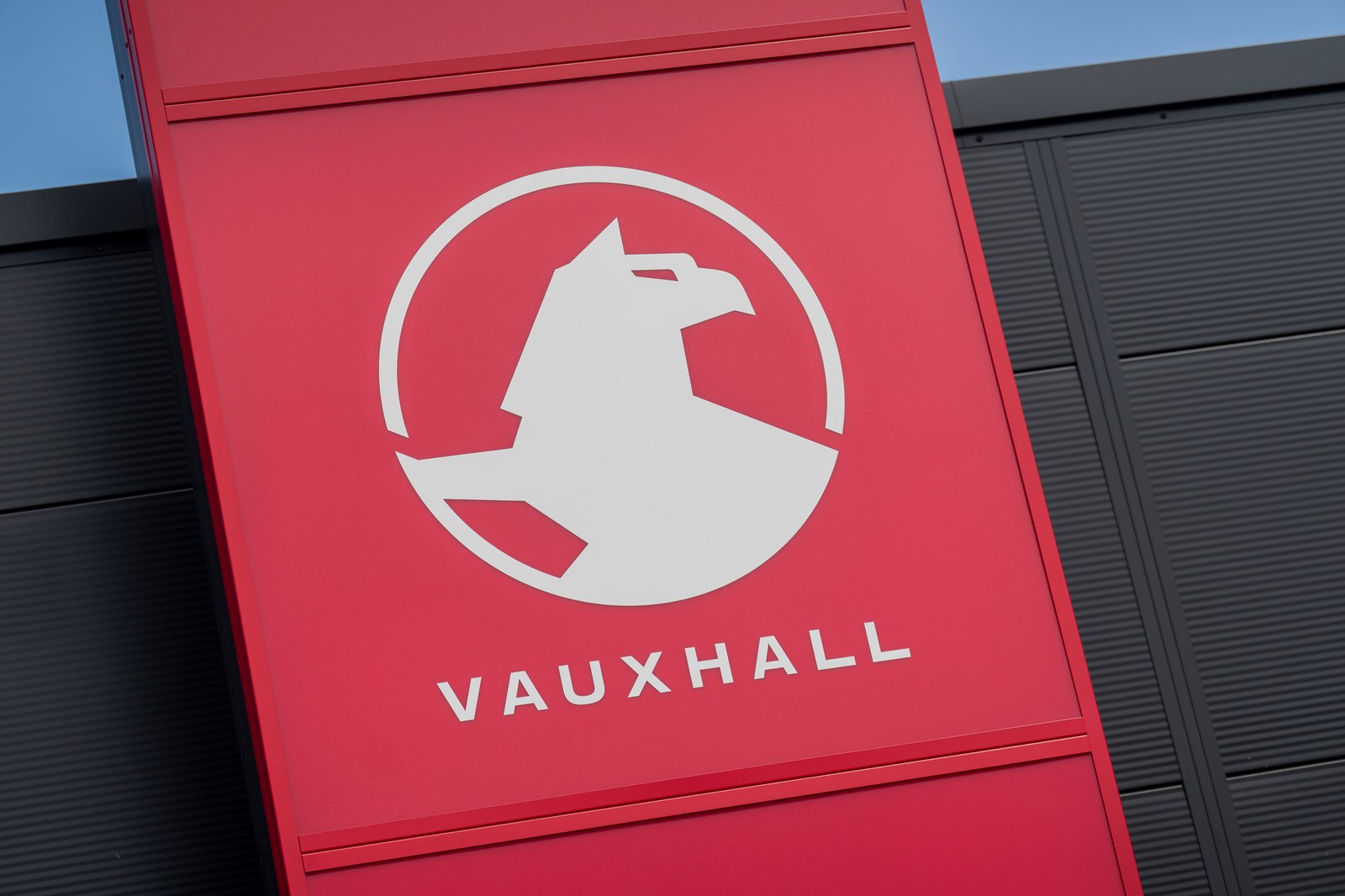 Vauxhall new griffin logo 2026 1