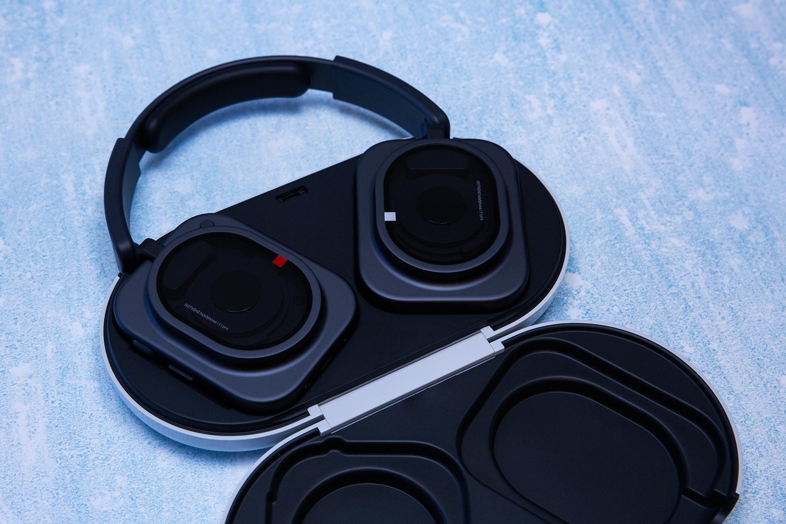 Nothing Headphone 1 Pro over-ear 2