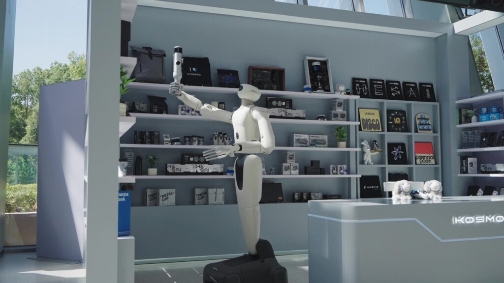 Sharpa D01 robot with Kosmo One at the Hesai launch (Hesai)