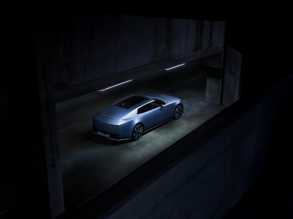 Jaguar Type 01 electric GT, photo 9