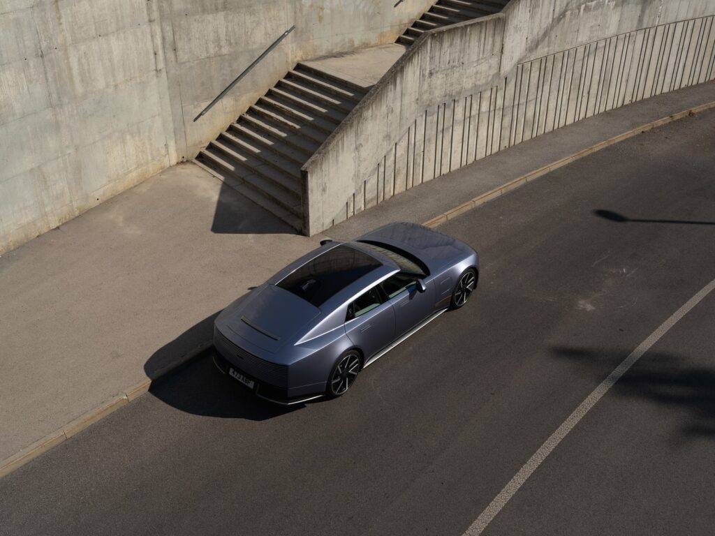 Jaguar Type 01 electric GT, photo 11