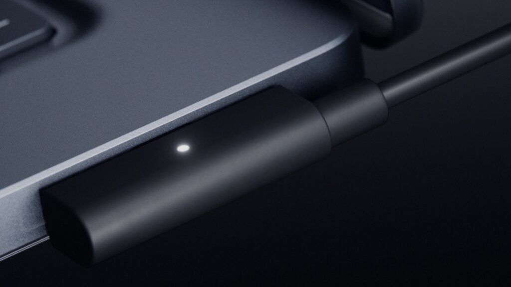 Surface Laptop Ultra Magnetic Connect USB-C charging
