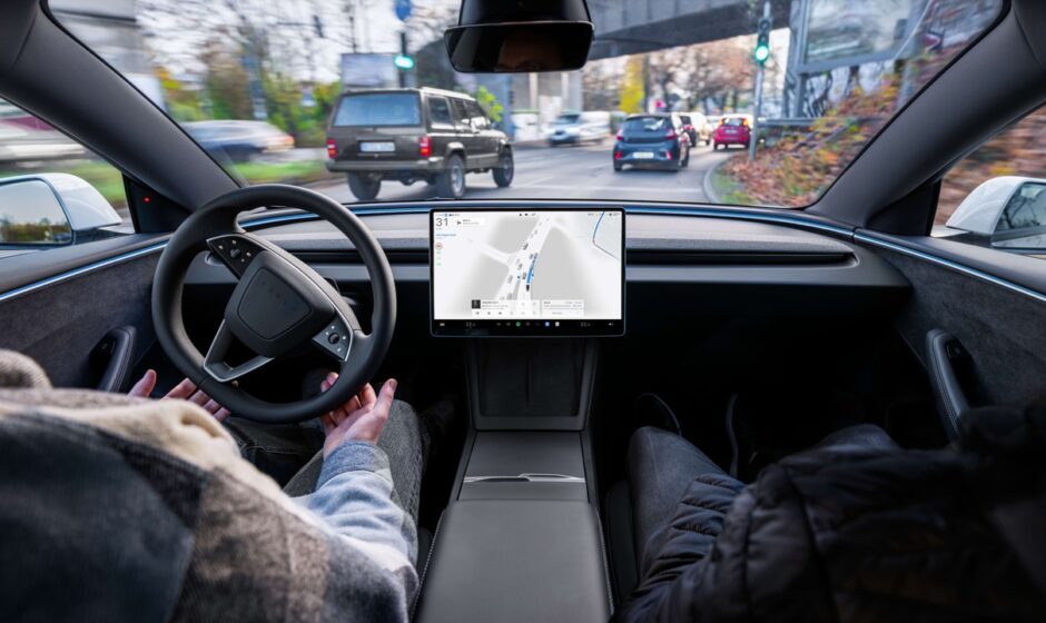 Tesla-მ ევროპაში მძღოლის დამხმარე სისტემა FSD-ს სახელი შეუცვალა